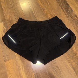 Lululemon Hotty Hot Low Rise 2.5" Black Running Shorts